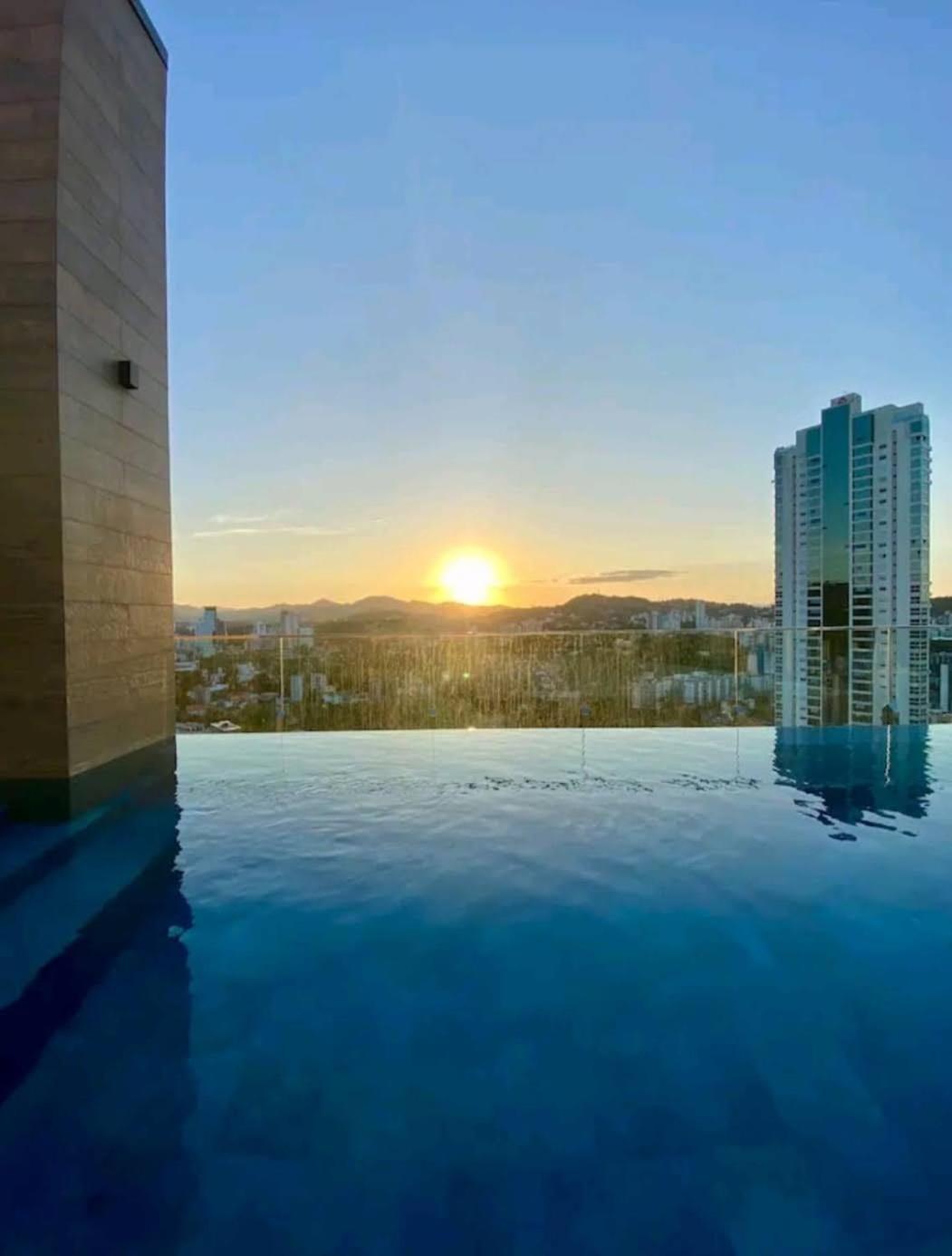 Apartamento Incrivel Loft A 800 Metros Da Germanica Da Ocktoberfest